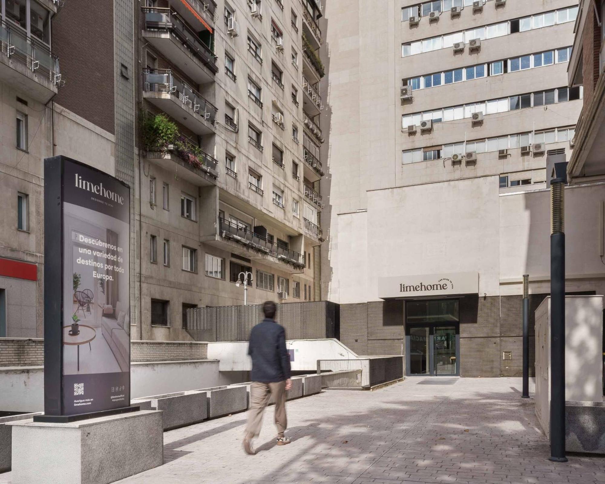 Limehome Madrid Calle De Juan Hurtado De Mendoza Экстерьер фото